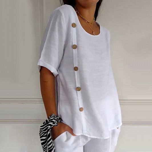 Blouse with round neck and side buttons for women